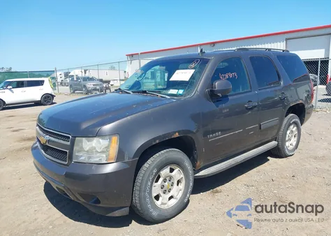 2010 Chevrolet Tahoe Ls z USA, uszkodzony, nr VIN 1GNUKAE09AR172879